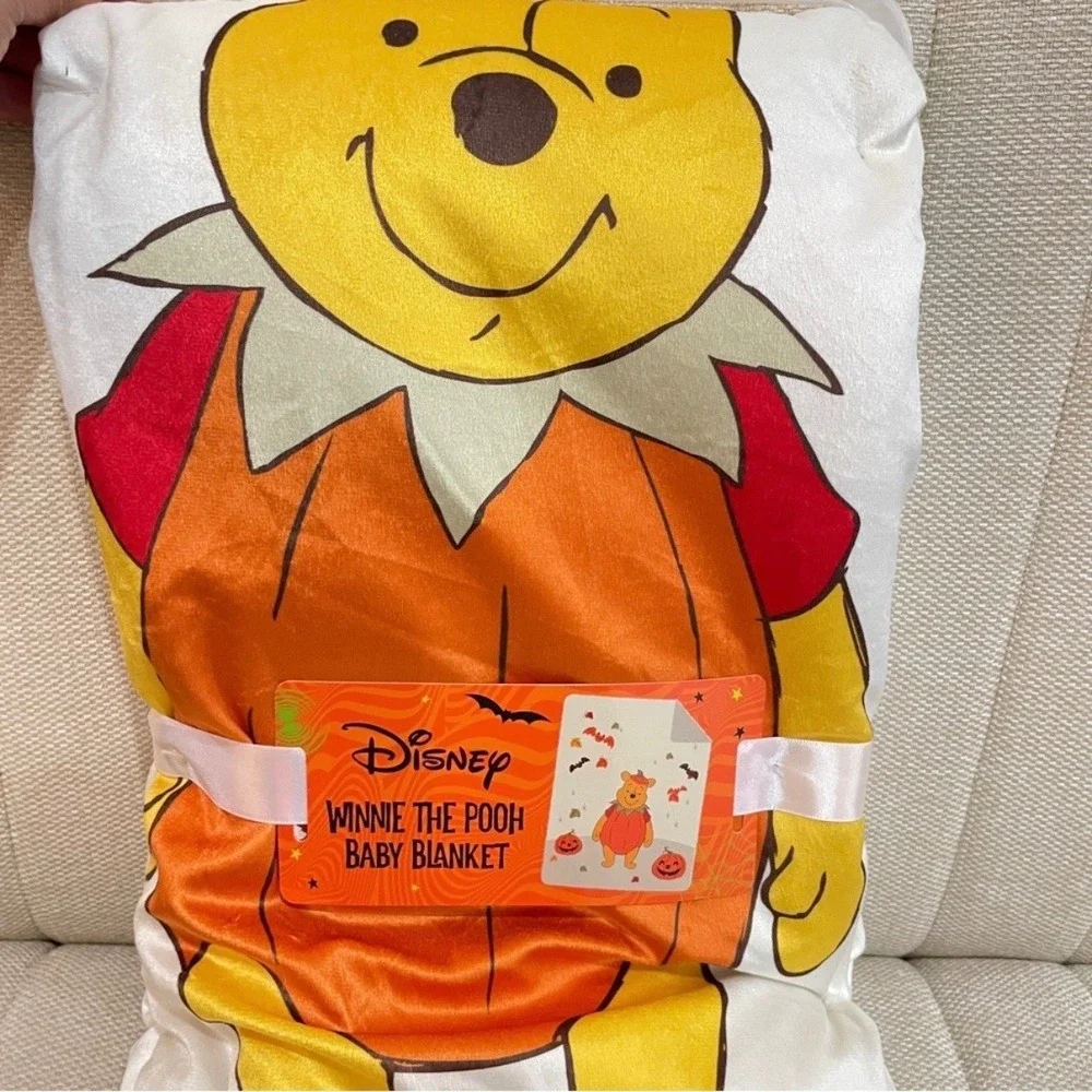 NEW Disney Winnie The Pooh Baby Sherpa Blanket Set Halloween Christmas Fall